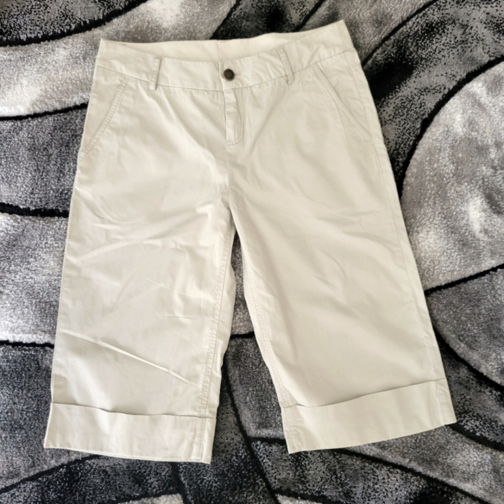 Hurley Capris pants